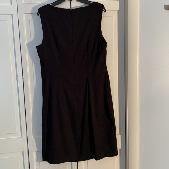 Alyx Black Midi Sheath Dress Sleeveless Crew Neck for Cocktail - Picture 7 of 10